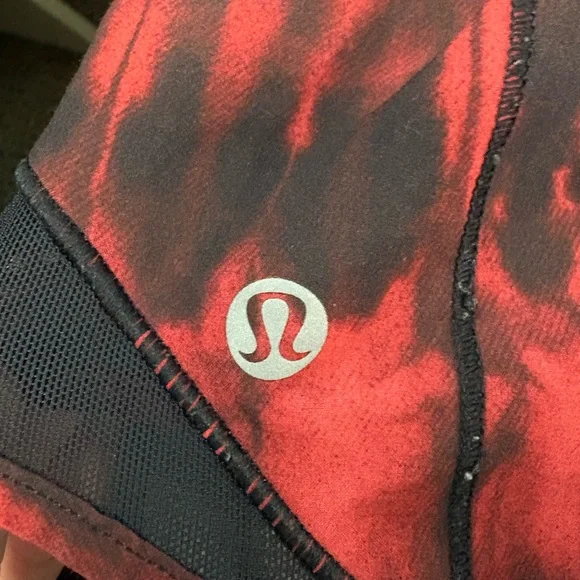 Lululemon Hotty Hot Shorts - Picture 3 of 4